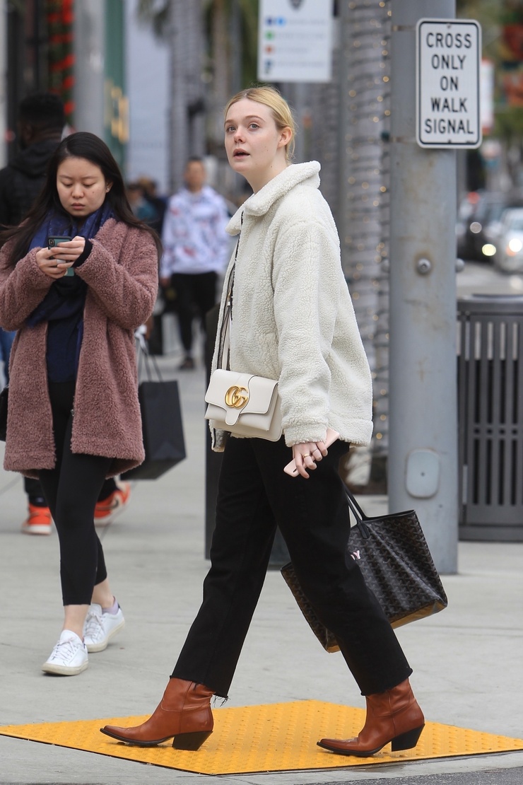 Elle Fanning