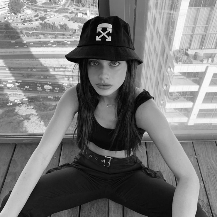 Yael Shelbia Yael Shelbia