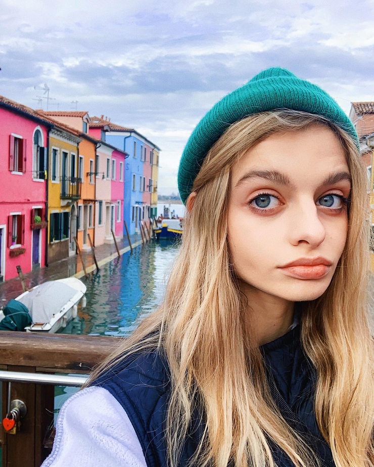 Maria Oz