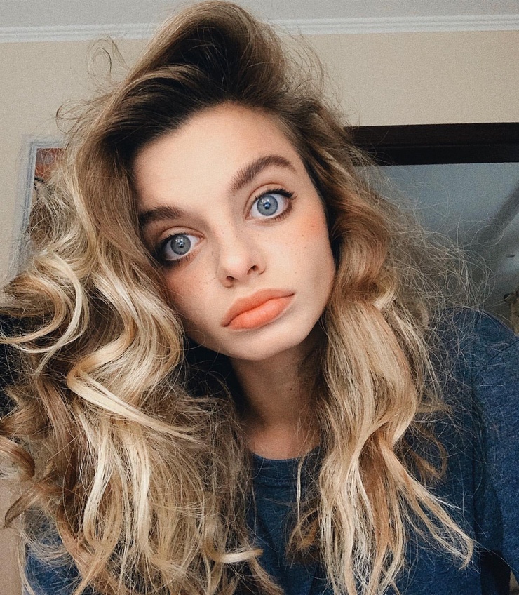 Maria Oz