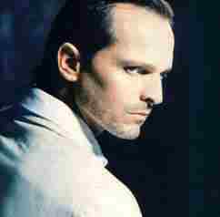 Miguel Bosé