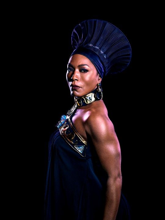Ramonda (Angela Bassett) Ramonda (Angela Bassett)