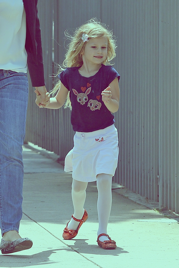 Violet Affleck