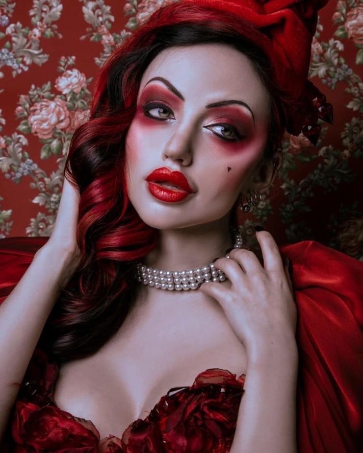 Dani Divine