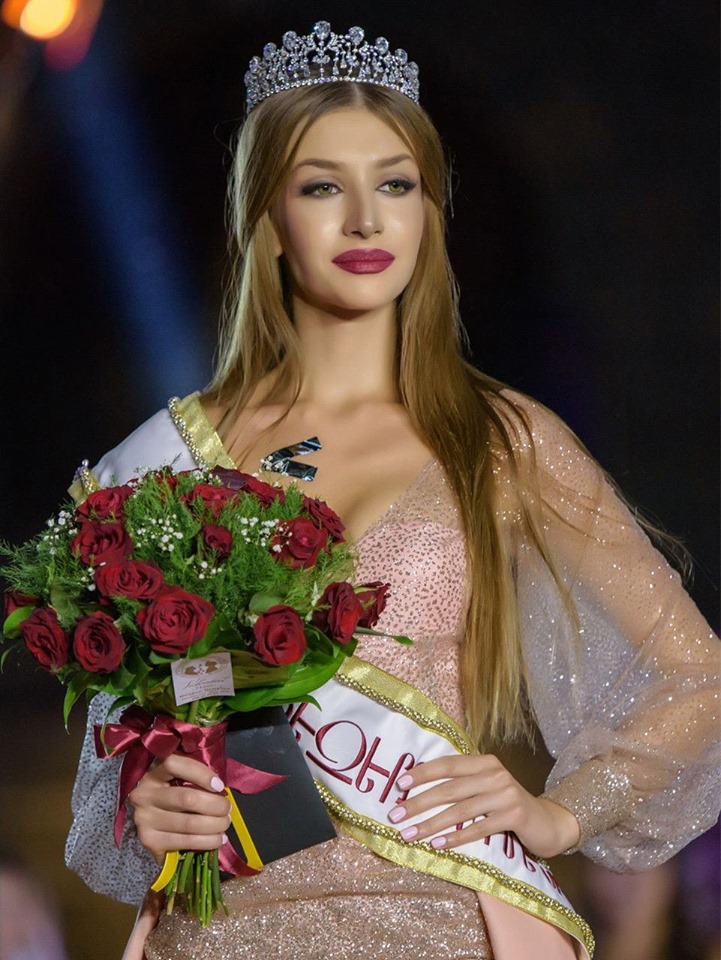 Dayana Davtyan Dayana Davtyan