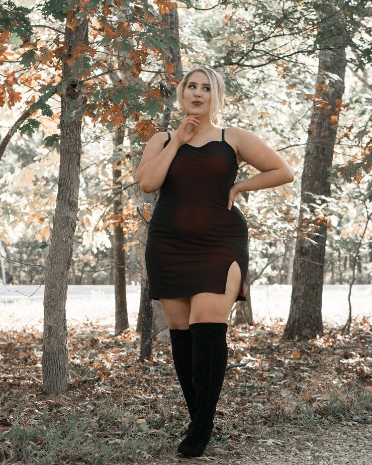 Sophie Turner (Plus Size)