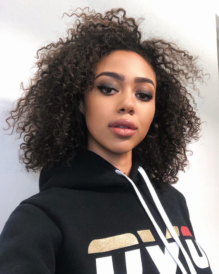 Bella Harris