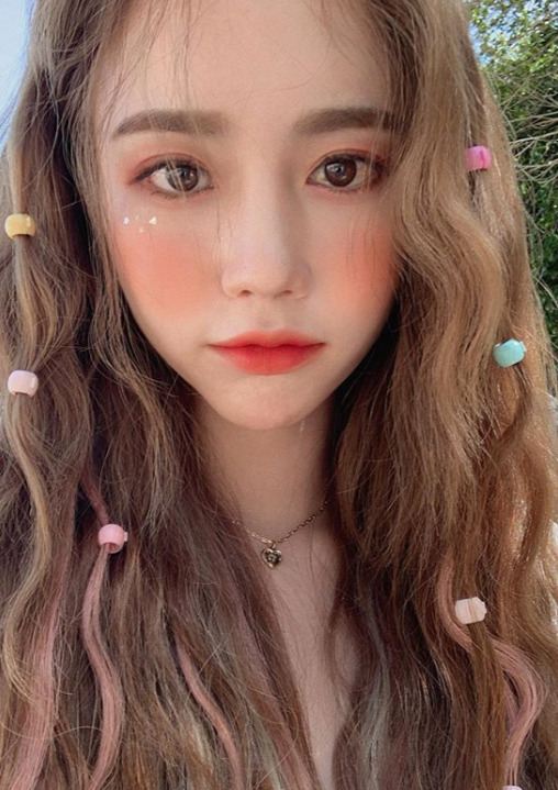 Una Jung