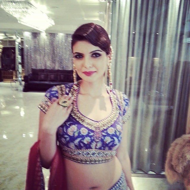 Ihana Dhillon Ihana Dhillon