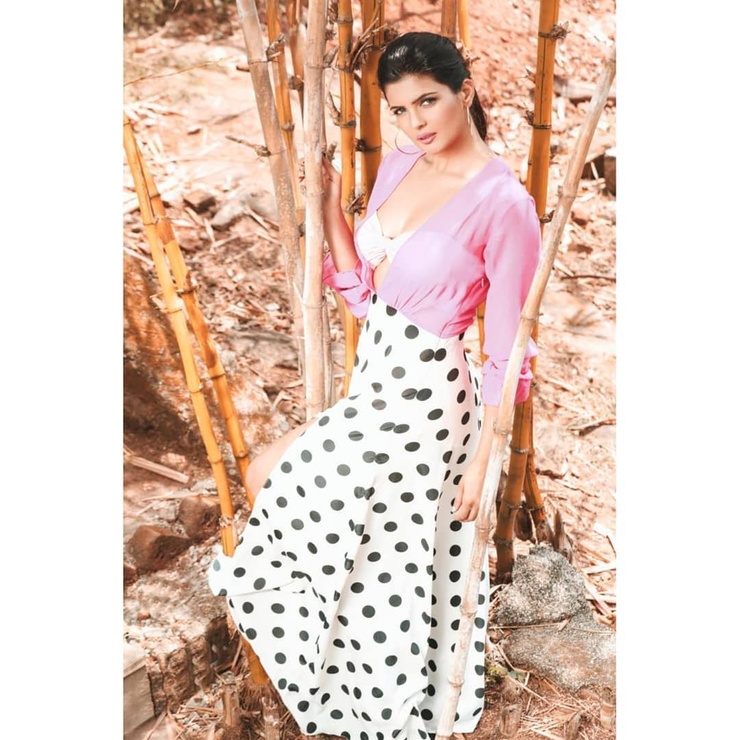 Ihana Dhillon