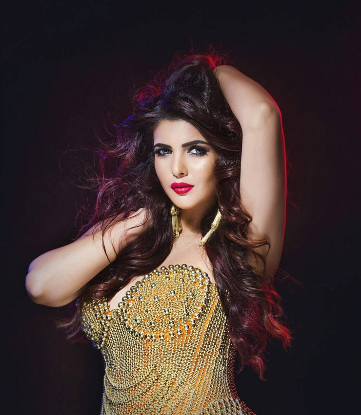 Ihana Dhillon
