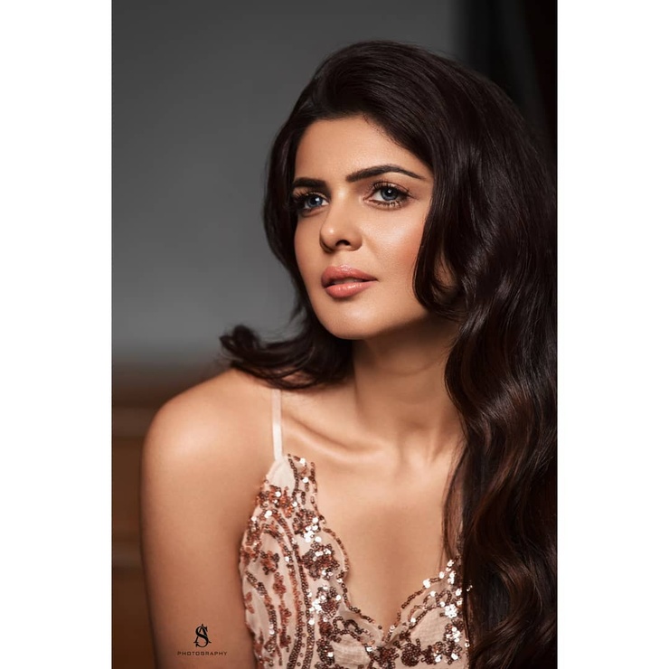 Ihana Dhillon