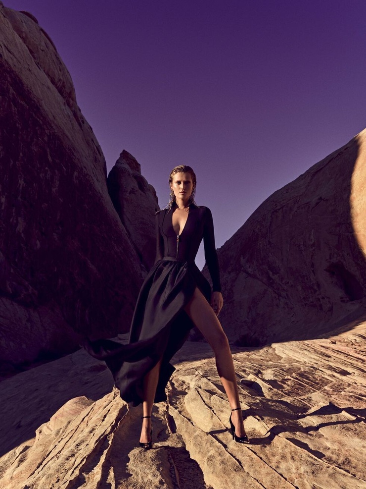 Toni Garrn Toni Garrn