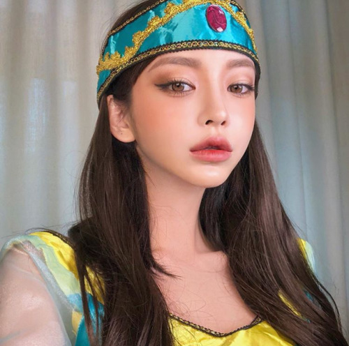 Kang Tae Ri