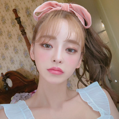 Kang Tae Ri
