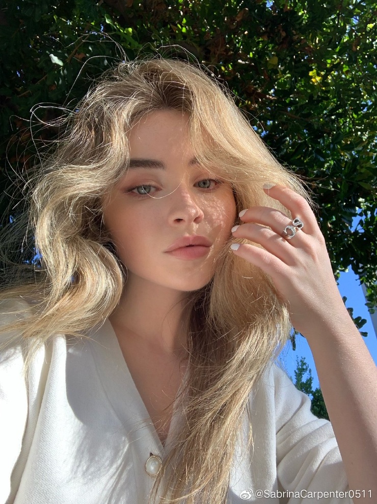 Sabrina Carpenter