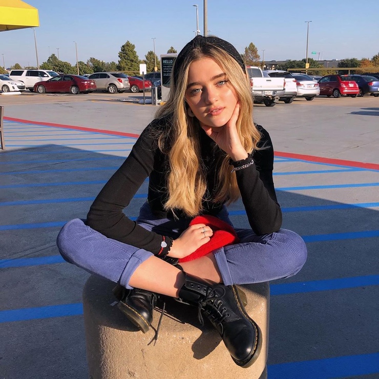 Lizzy Greene