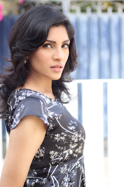 Zhalay Sarhadi Zhalay Sarhadi