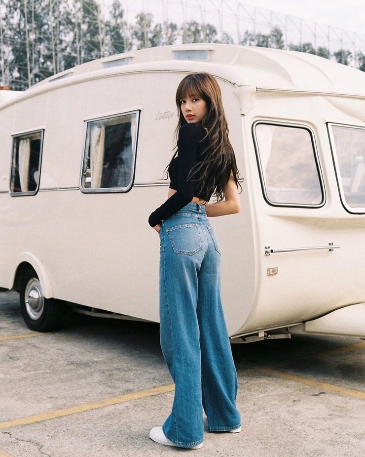 Lalisa Manoban Lalisa Manoban