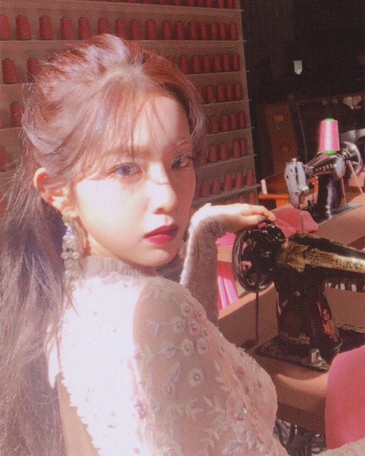 Irene (Bae Ju Hyun) Irene (Bae Ju Hyun)