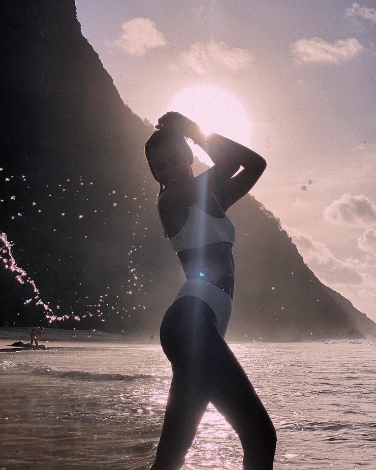 Gizele Oliveira Gizele Oliveira