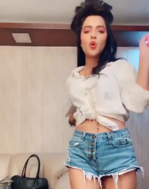 Ruhi Singh