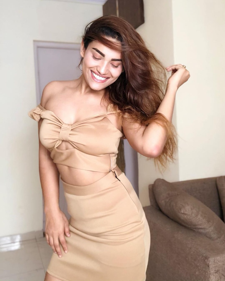 Sakshi Dwivedi Sakshi Dwivedi