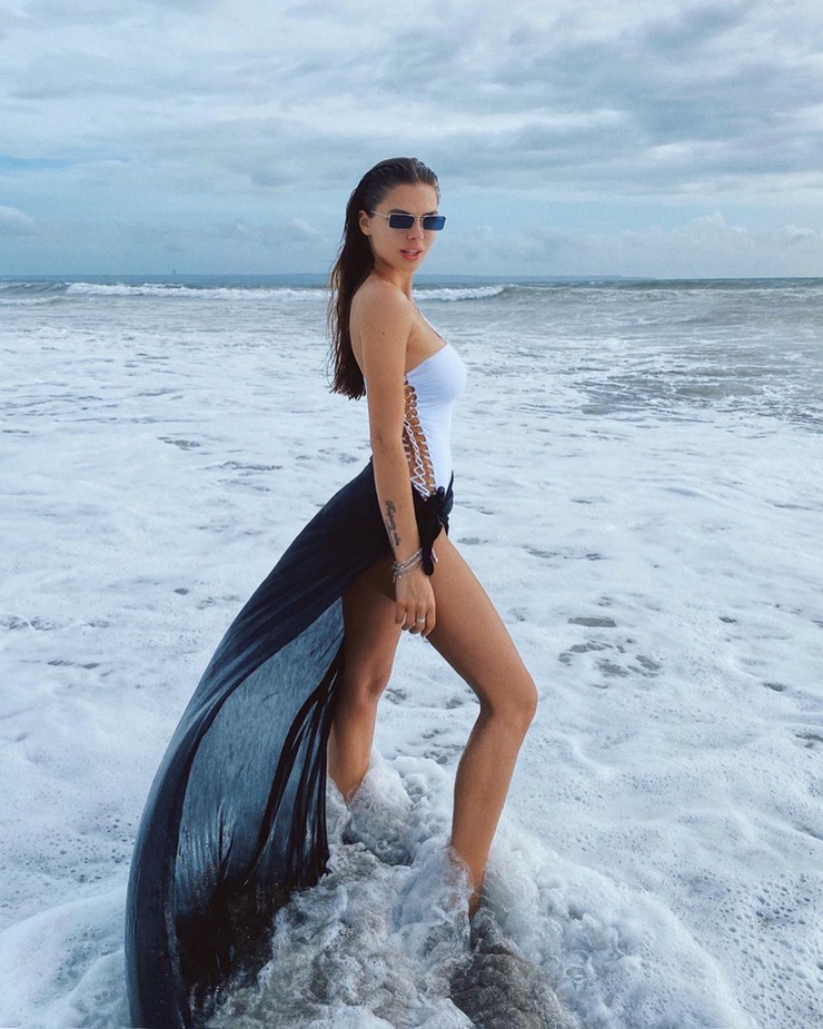Viki Odintcova Viki Odintcova