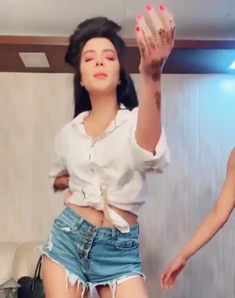 Ruhi Singh