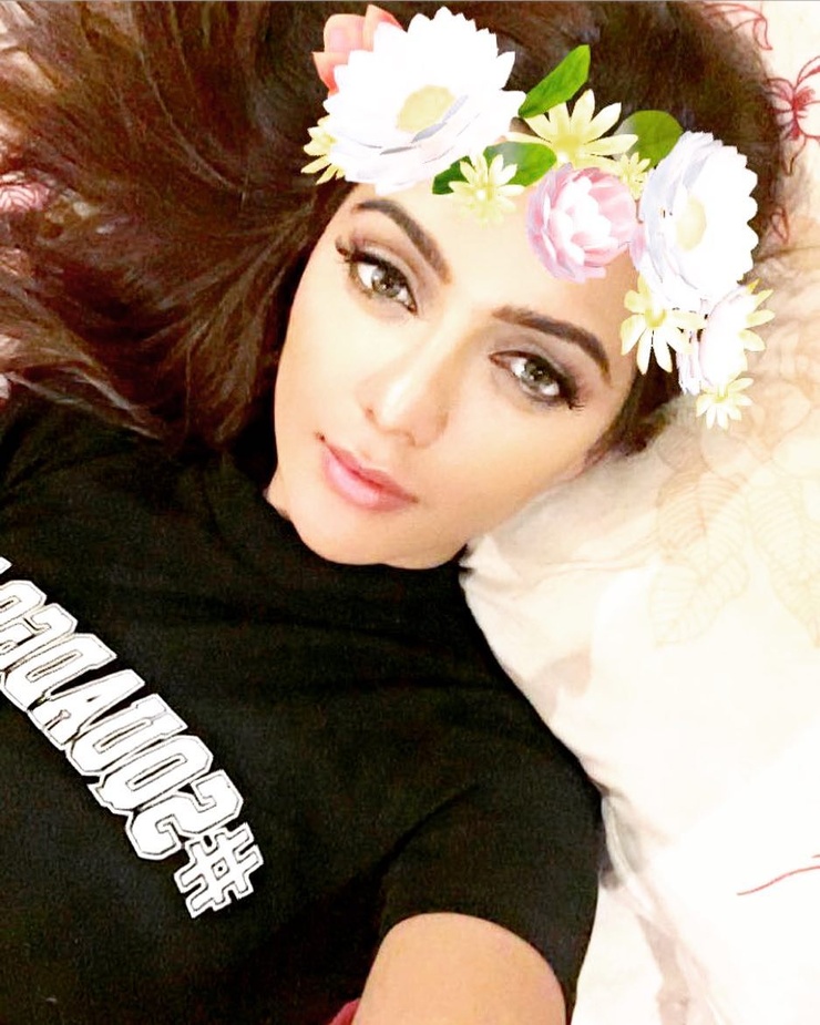 Ruhi Singh Ruhi Singh