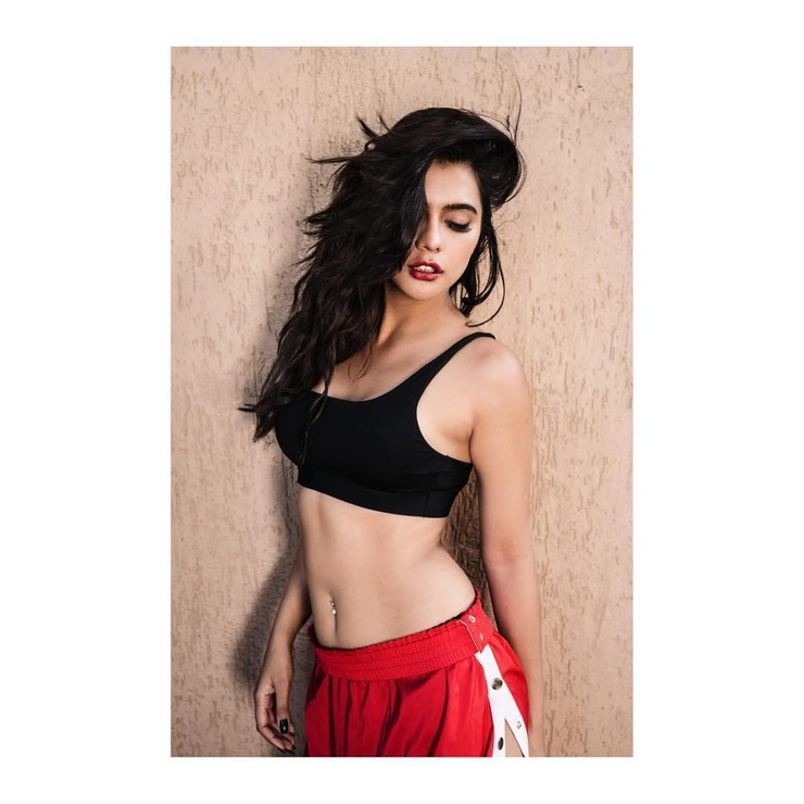 Ruhi Singh