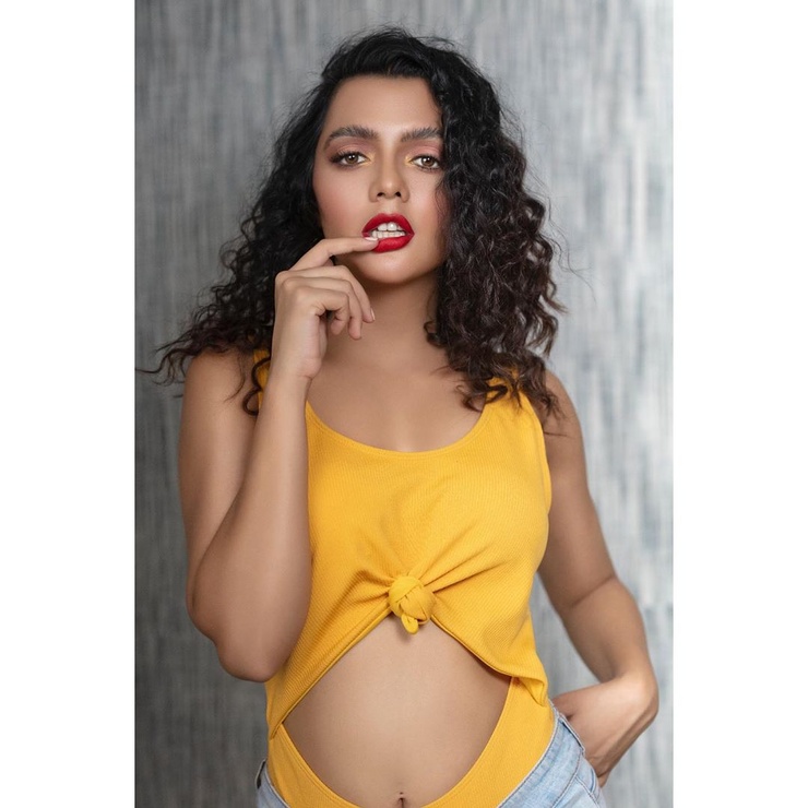 Ruhi Singh