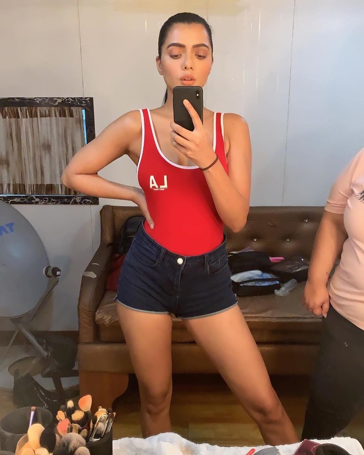 Ruhi Singh