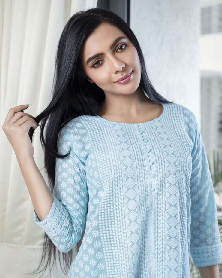 Ruhi Singh