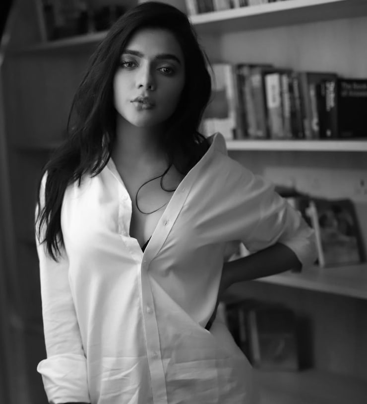 Ruhi Singh