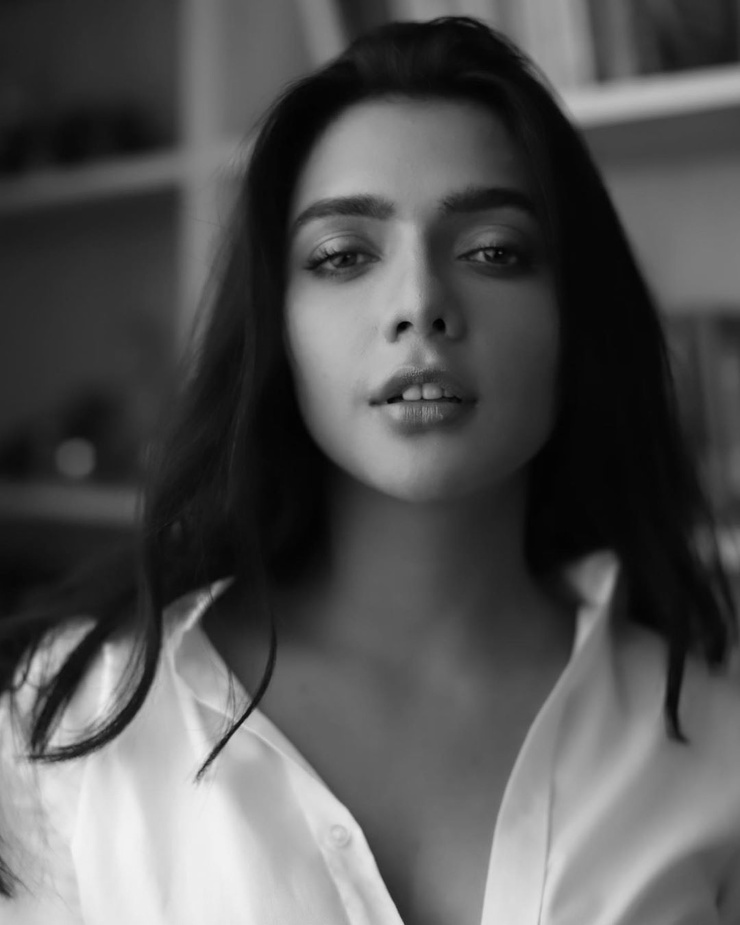 Ruhi Singh Ruhi Singh