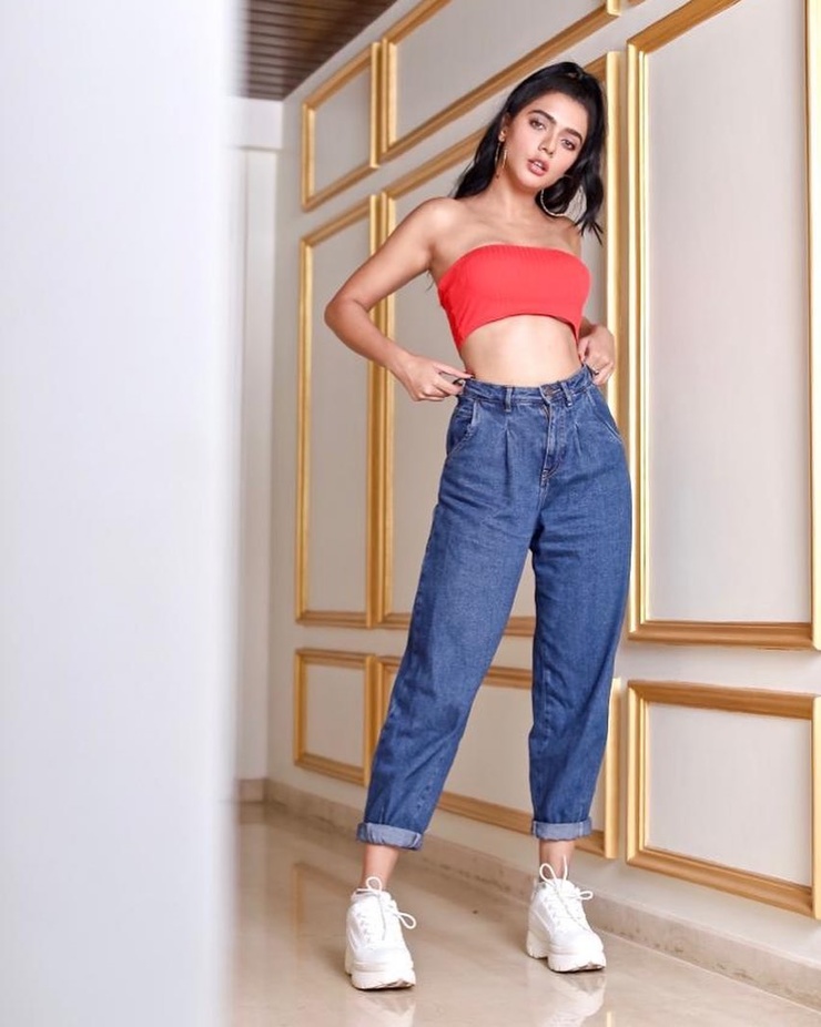 Ruhi Singh