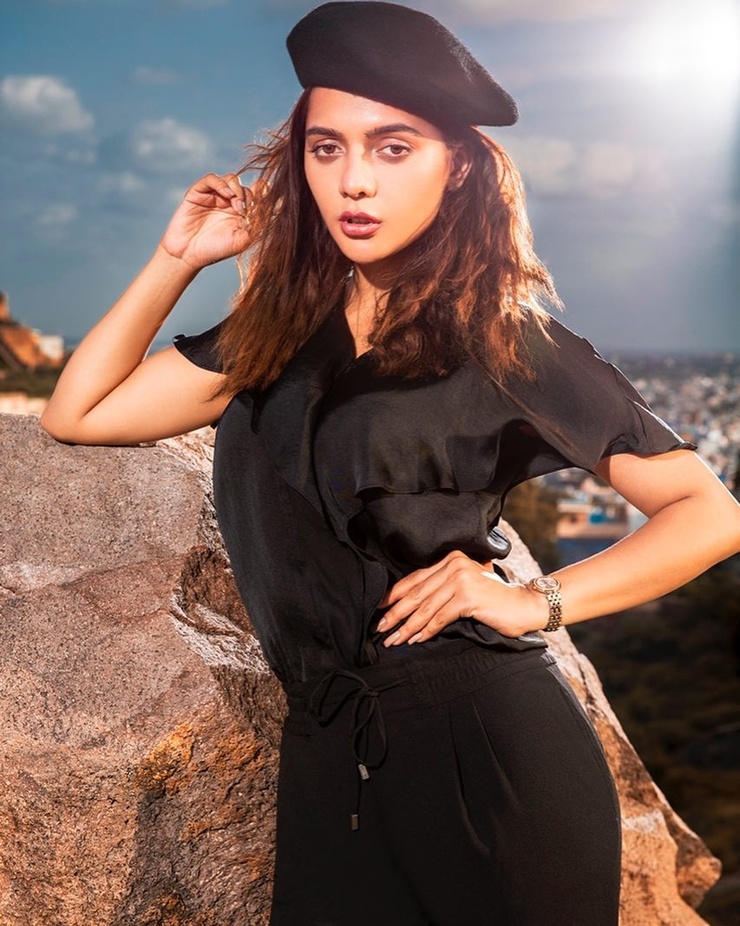 Ruhi Singh