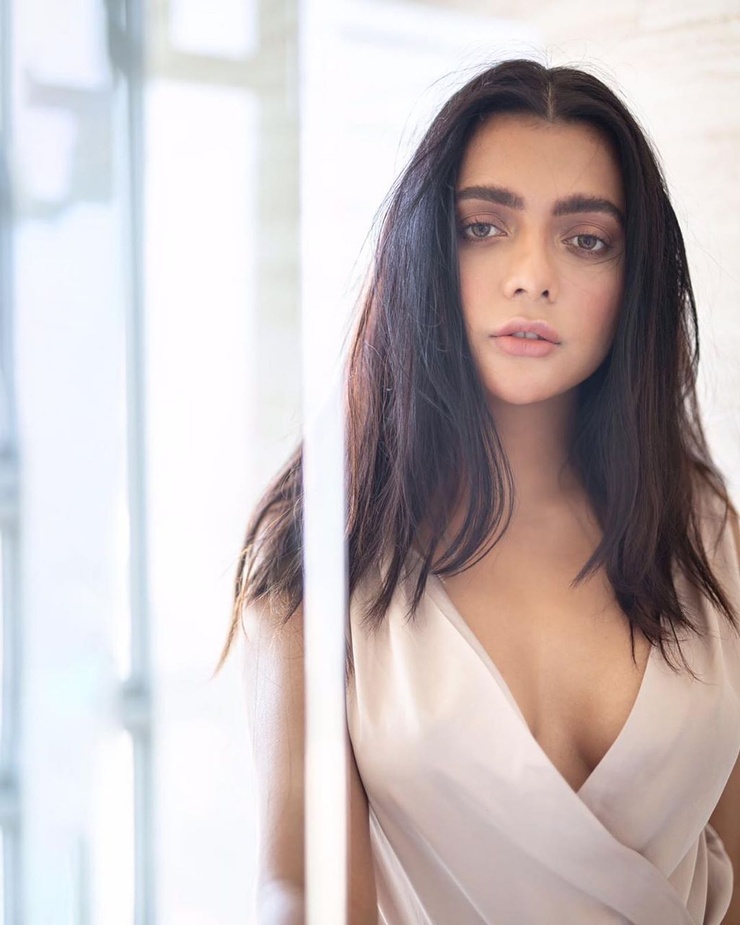 Ruhi Singh Ruhi Singh