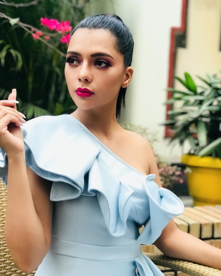 Ruhi Singh