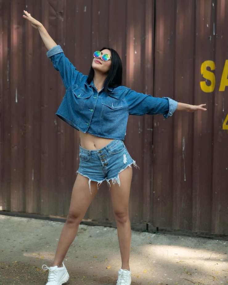 Ruhi Singh