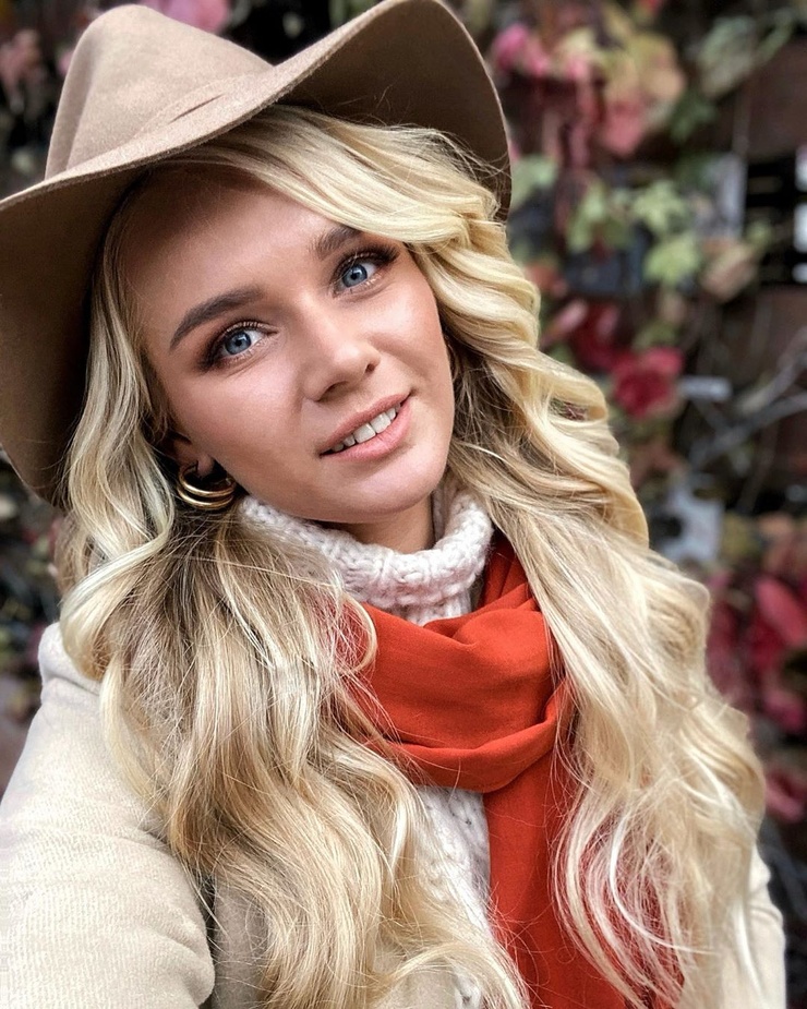 Yulia Vasilyeva Yulia Vasilyeva