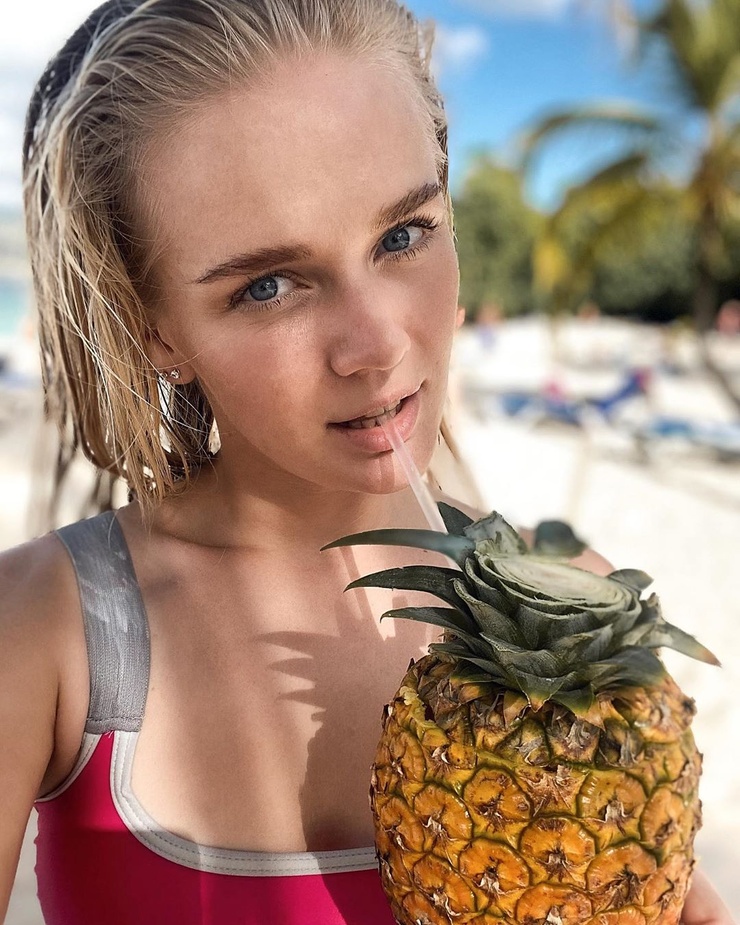 Yulia Vasilyeva Yulia Vasilyeva