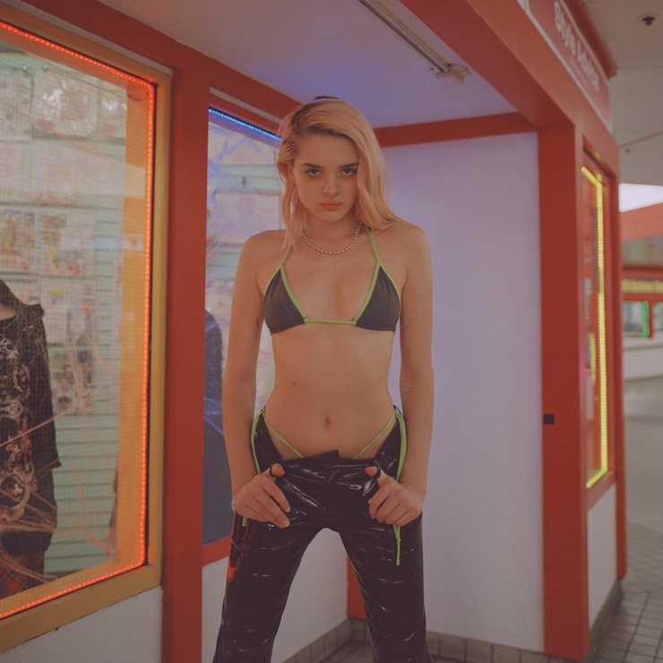 Charlotte Lawrence(I) Charlotte Lawrence(I)