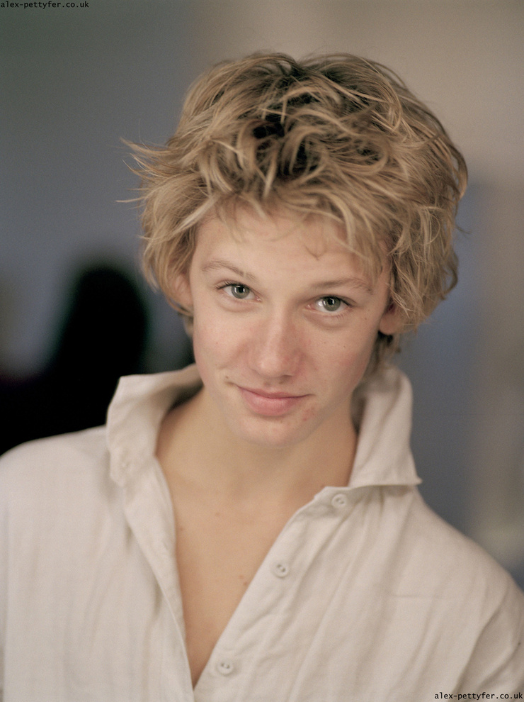 Alex Pettyfer