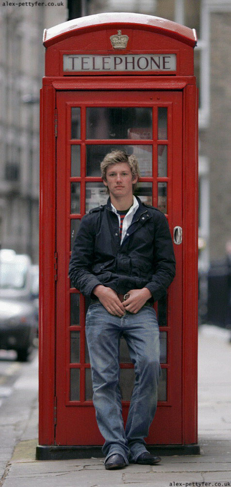 Alex Pettyfer
