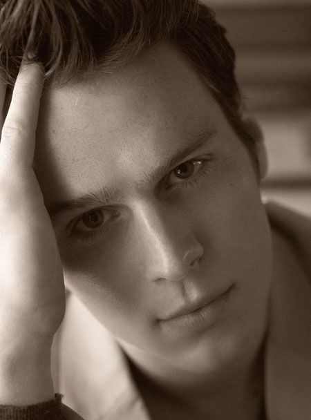 Jonathan Groff