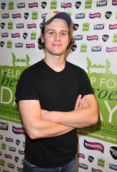 Jonathan Groff