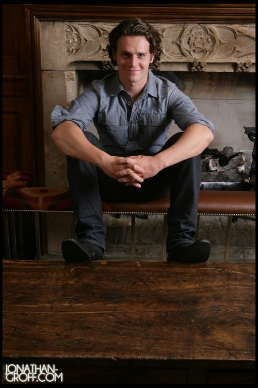 Jonathan Groff