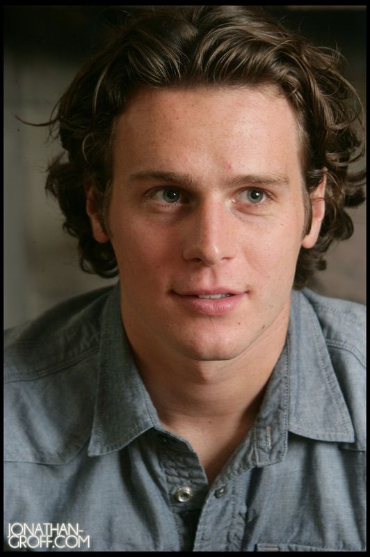Jonathan Groff